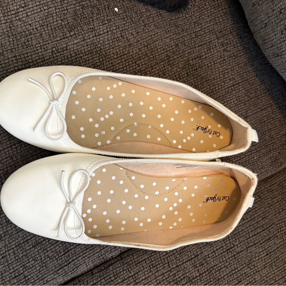 Cat & Jack Cream Ballet Flats with Bow